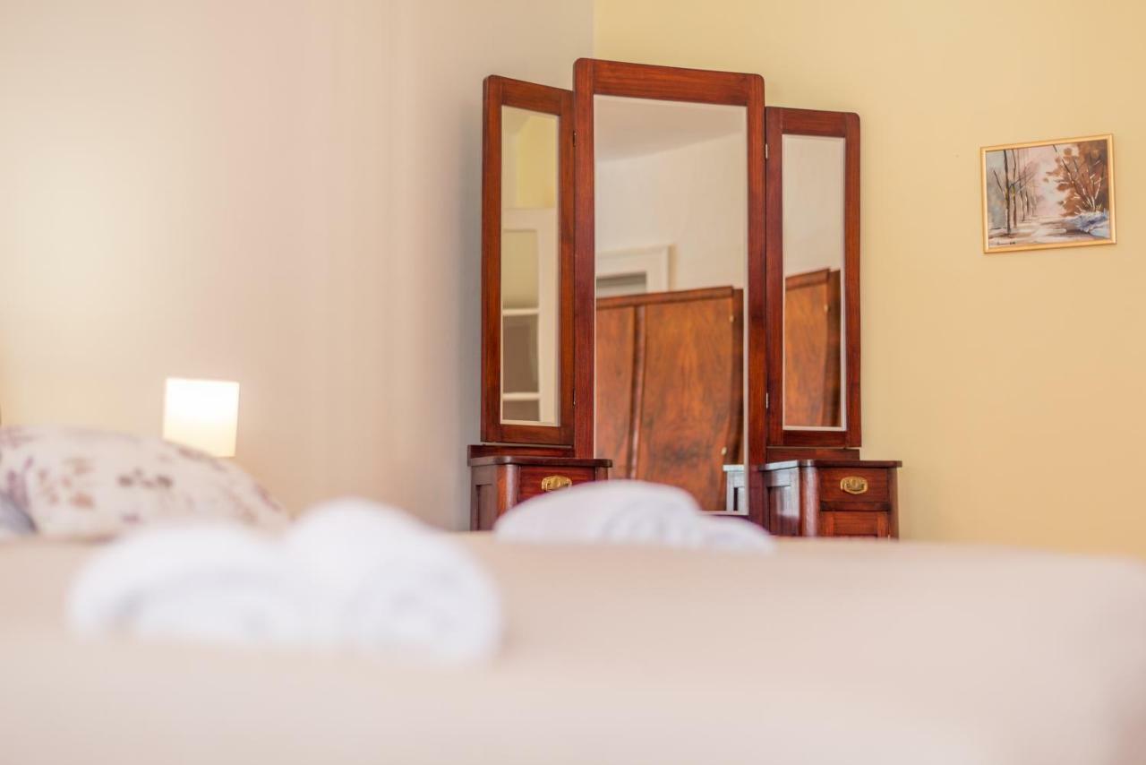 Apartment Tri Mudraca Karanac Экстерьер фото